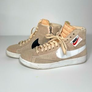 NIKE WMNS BLAZER MID REBEL XX 'GUAVA ICE' | size: 7.5 |